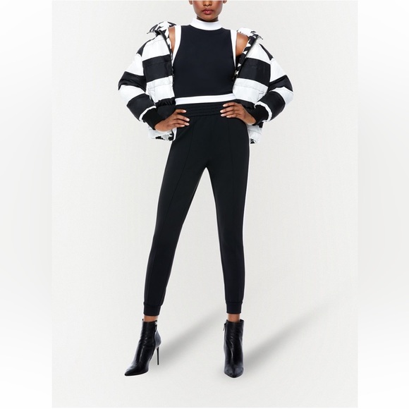 Alice + Olivia Durham reversible patterned puffer jacket - Picture 4 of 6